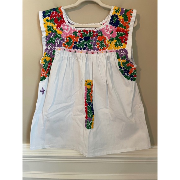 Mi Golondrina Tops - Mi Golondrina Flores Classic Embroidered Blouse Mexico White Floral Bird Size L
